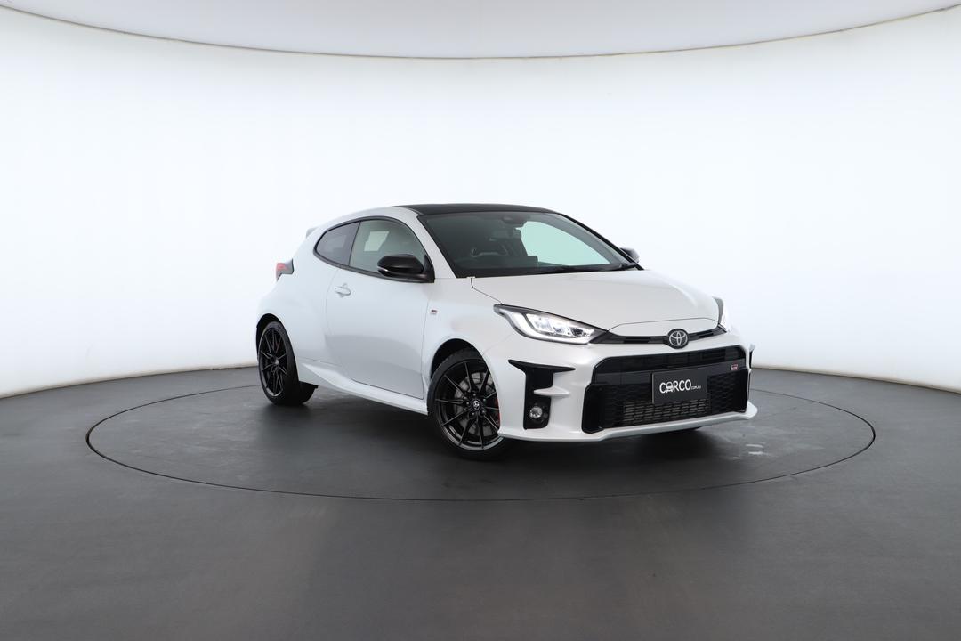 Exterior view frame 0