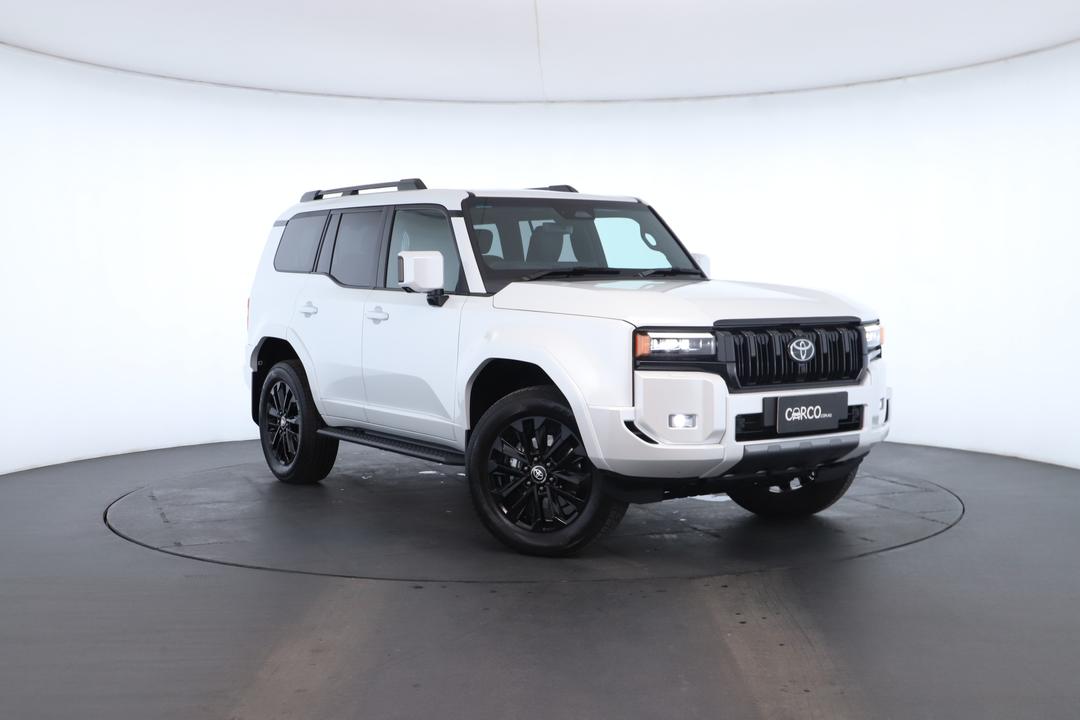 Exterior view frame 0