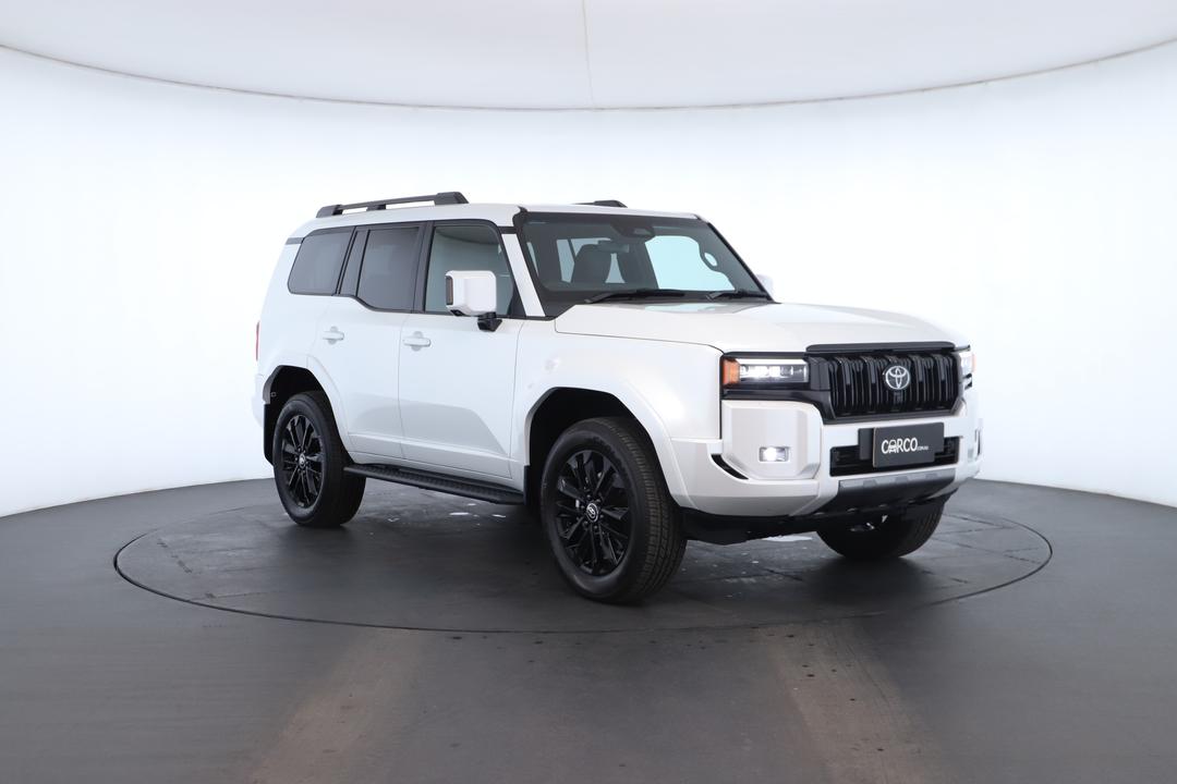 Exterior view frame 1