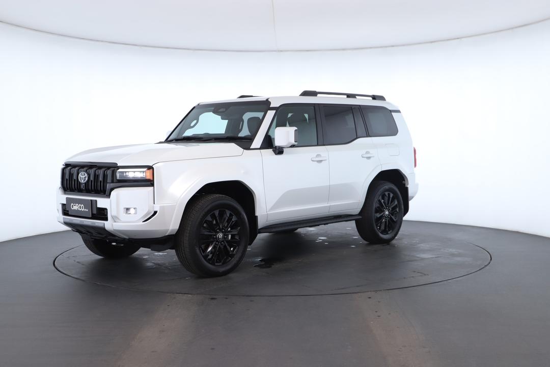 Exterior view frame 5