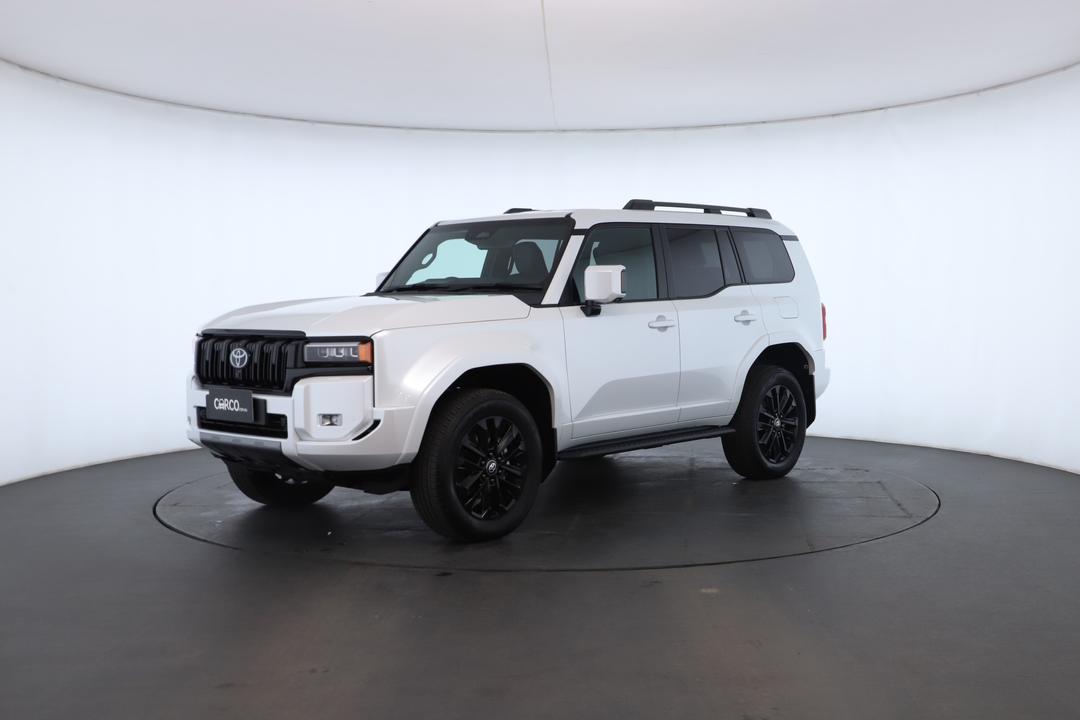 Exterior view frame 5