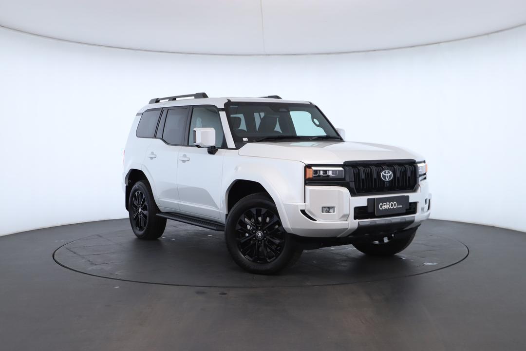 Exterior view frame 0