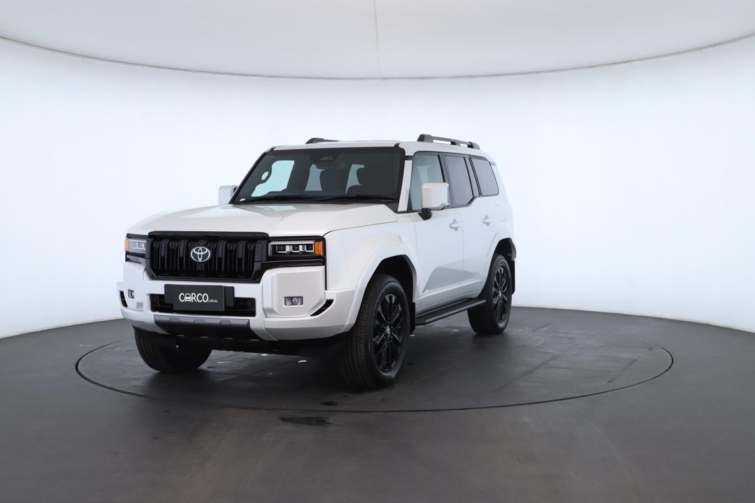 Exterior view frame 4