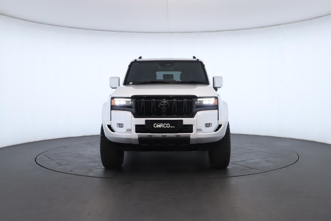 Exterior view frame 3