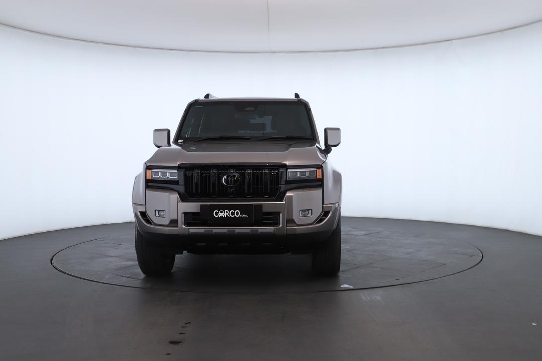 Exterior view frame 3