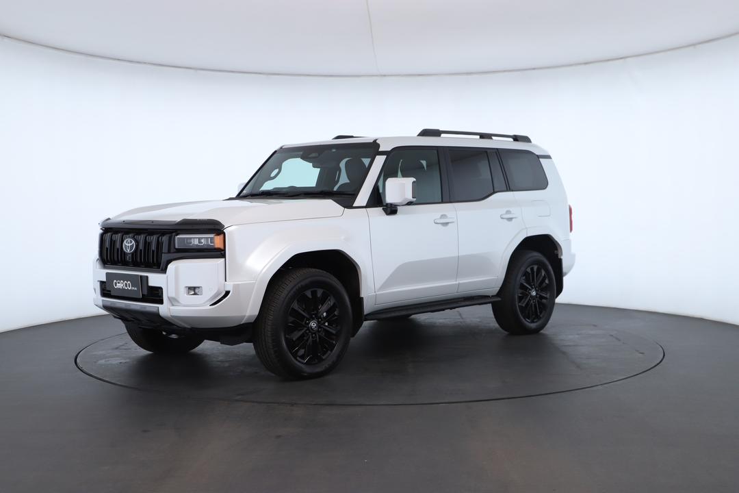 Exterior view frame 5