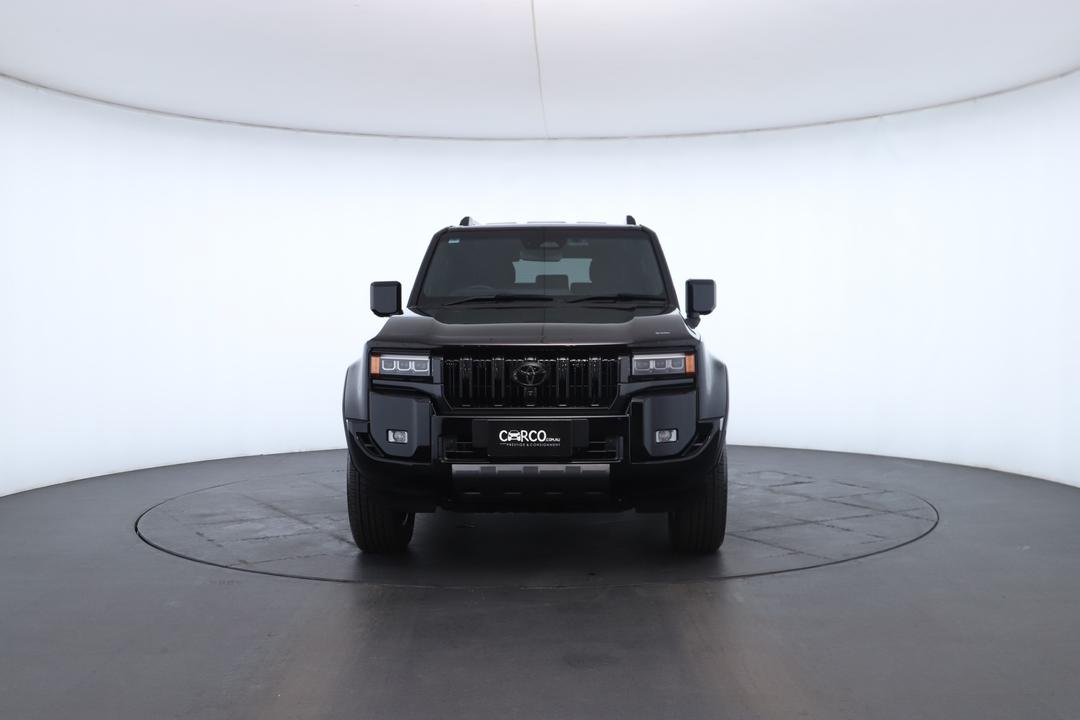 Exterior view frame 3