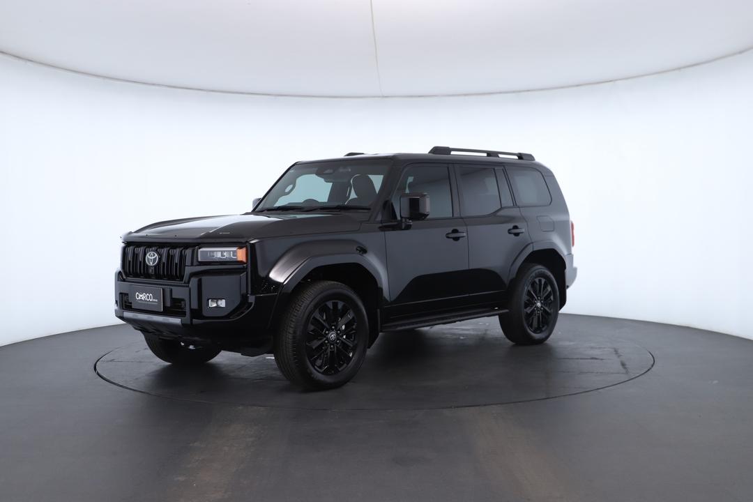 Exterior view frame 5