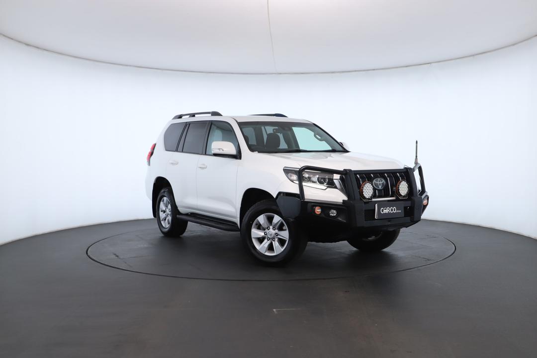 Exterior view frame 0