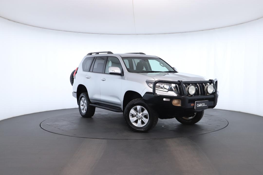 Exterior view frame 0