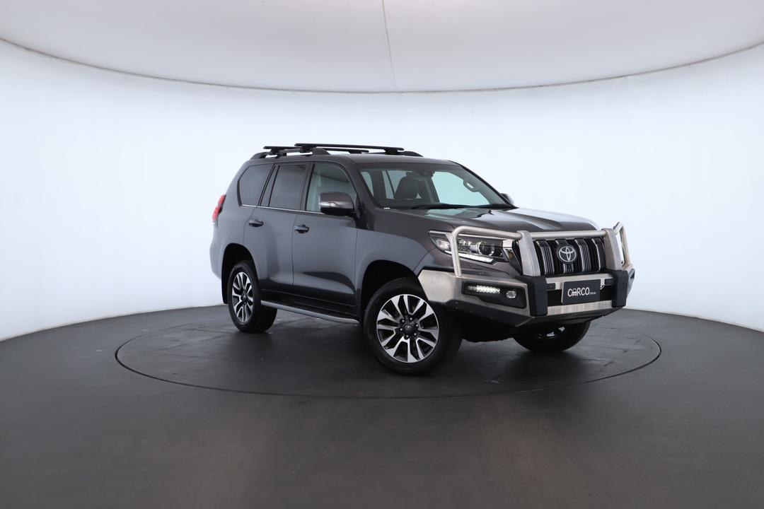 Exterior view frame 0