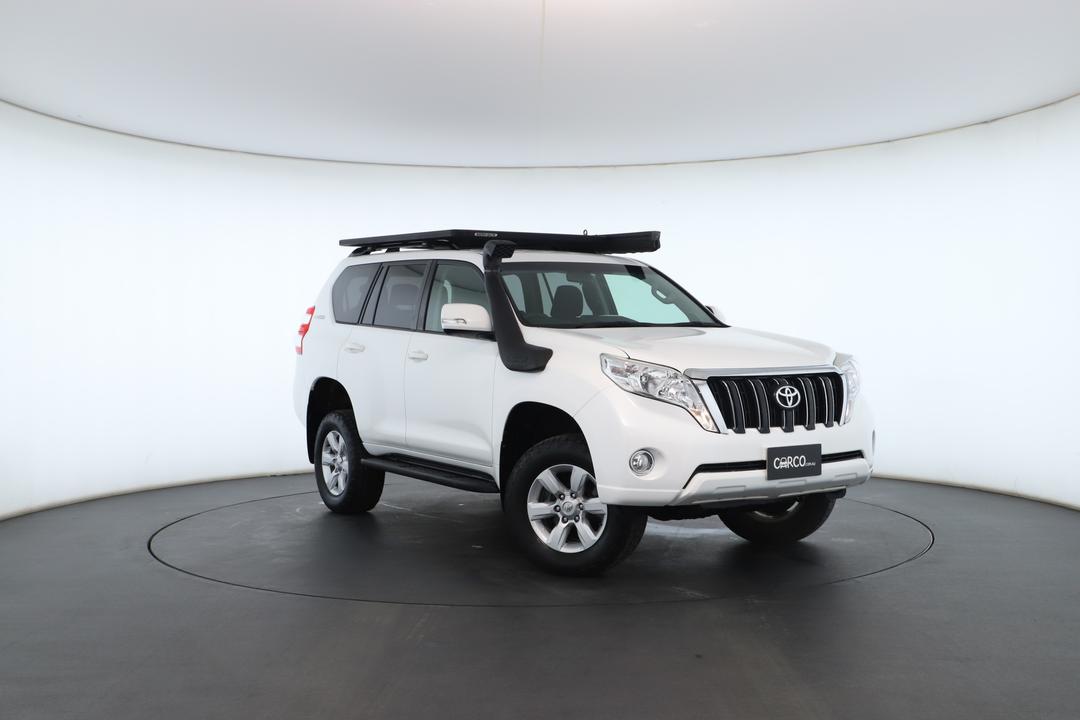 Exterior view frame 0