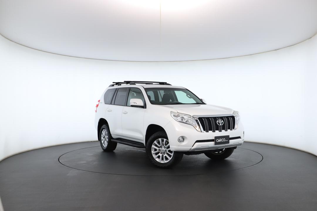 Exterior view frame 0