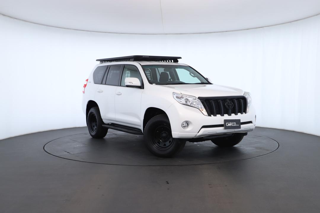 Exterior view frame 0