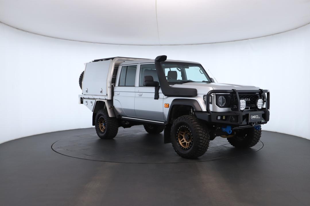 Exterior view frame 1