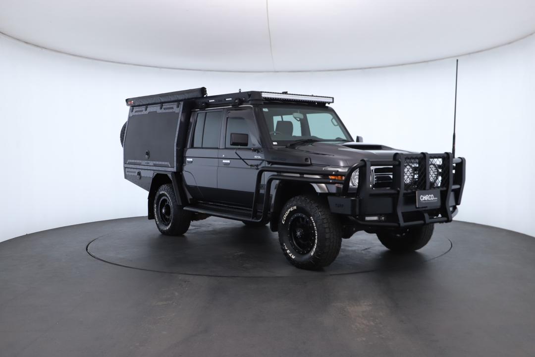 Exterior view frame 1