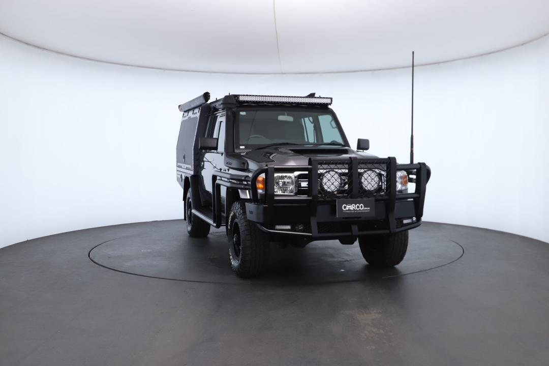 Exterior view frame 2