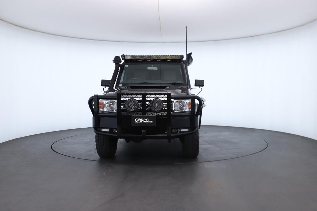 Exterior view frame 3