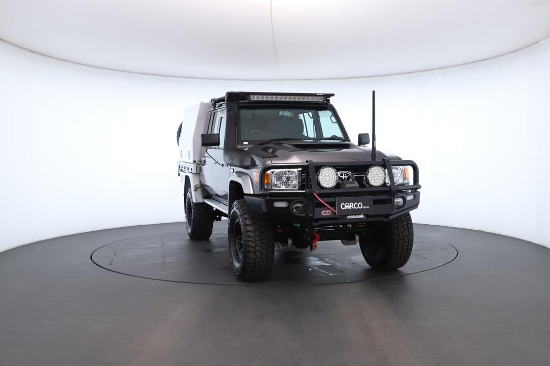 Exterior view frame 2