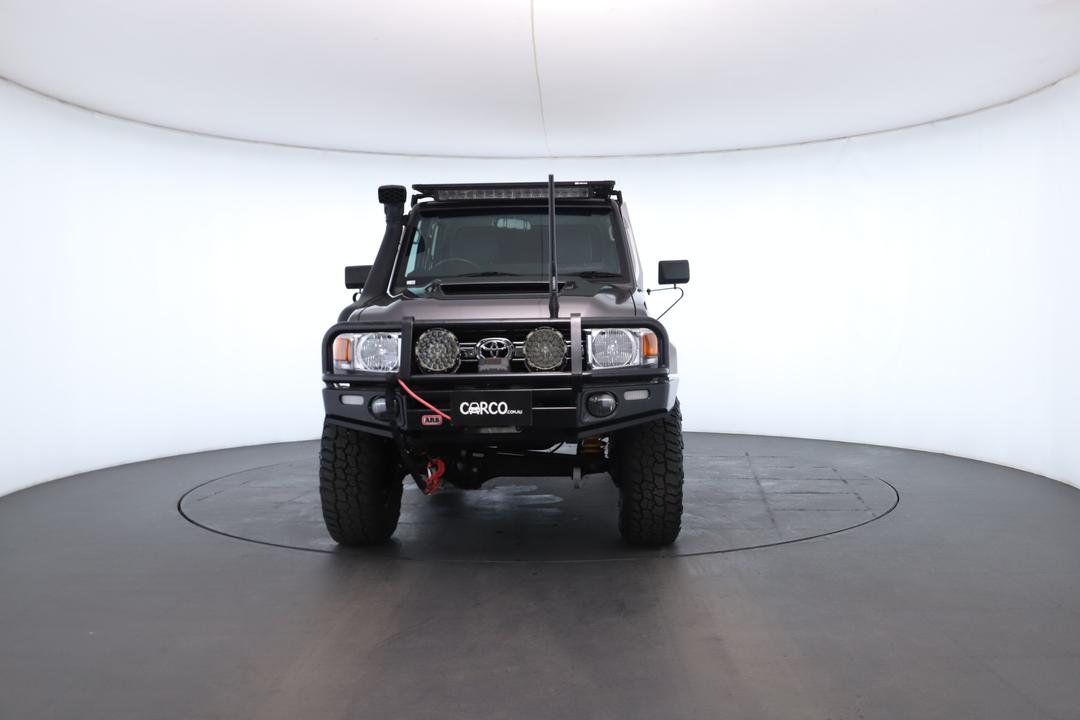 Exterior view frame 3