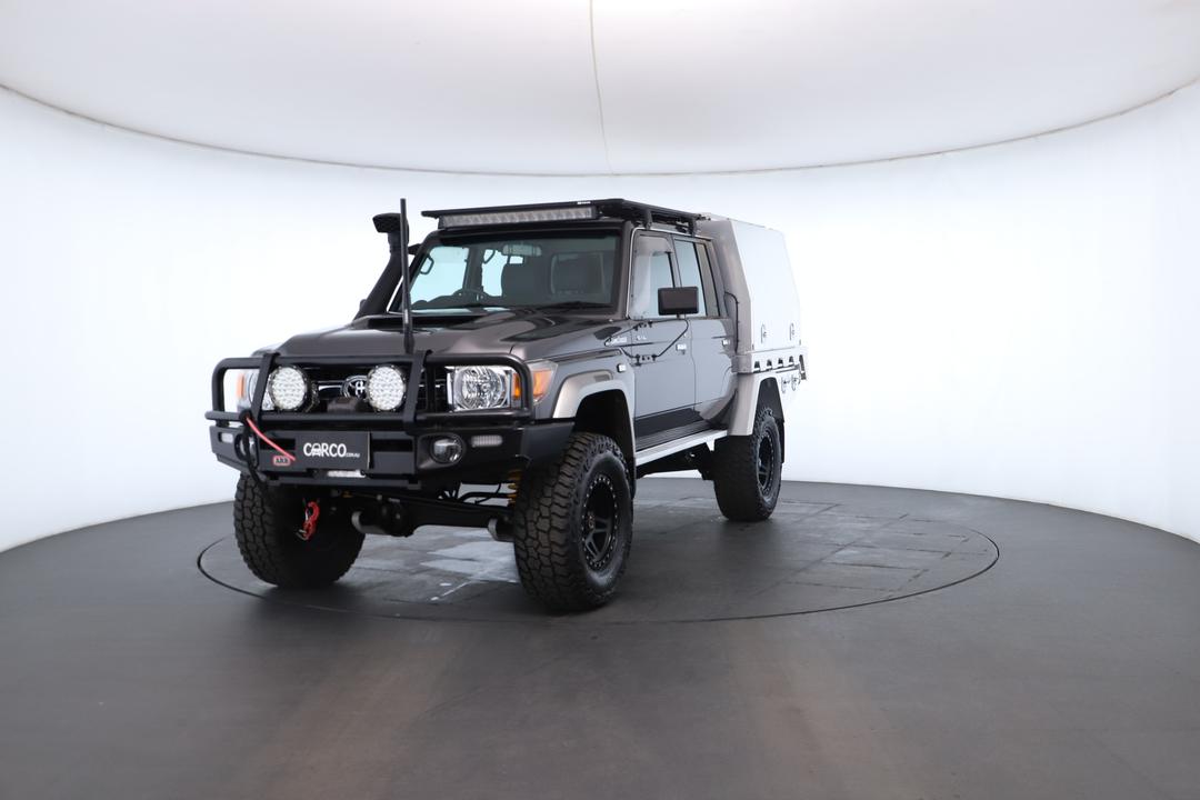 Exterior view frame 4