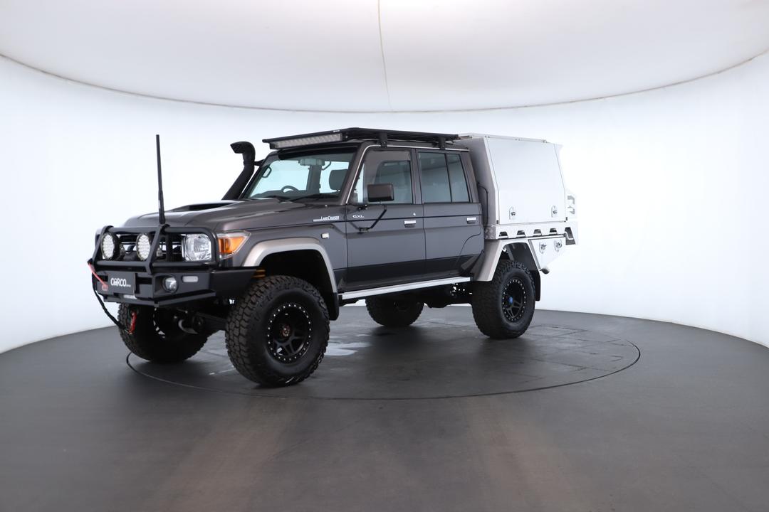 Exterior view frame 5