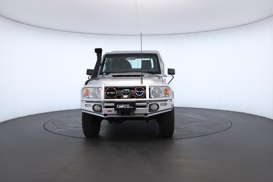 Exterior view frame 3