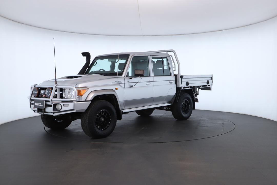 Exterior view frame 5