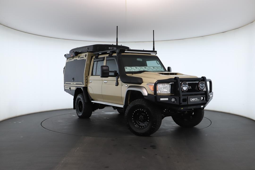 Exterior view frame 0