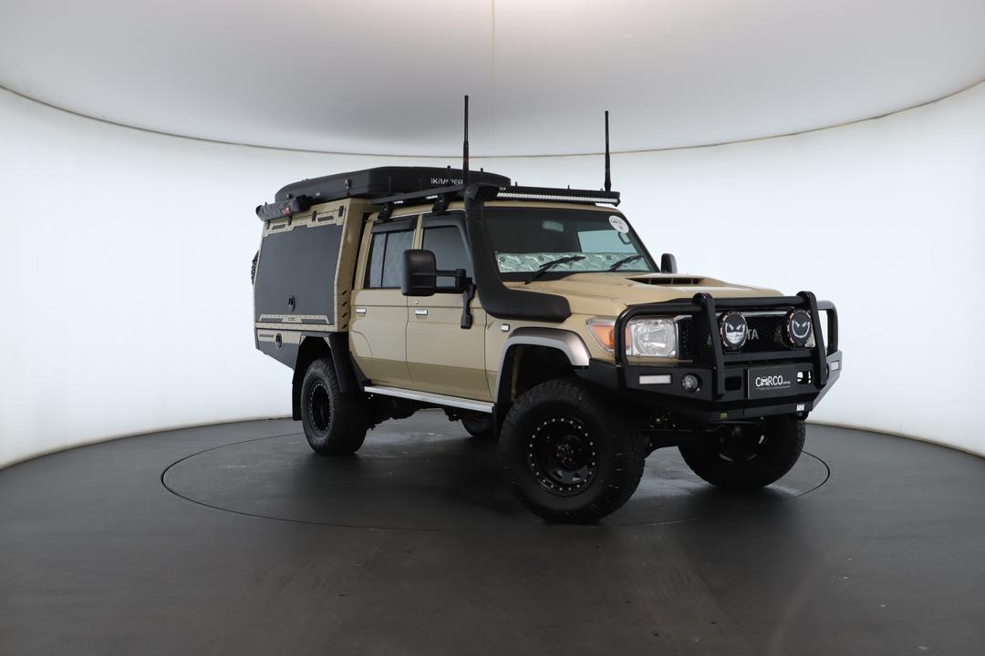 Exterior view frame 0