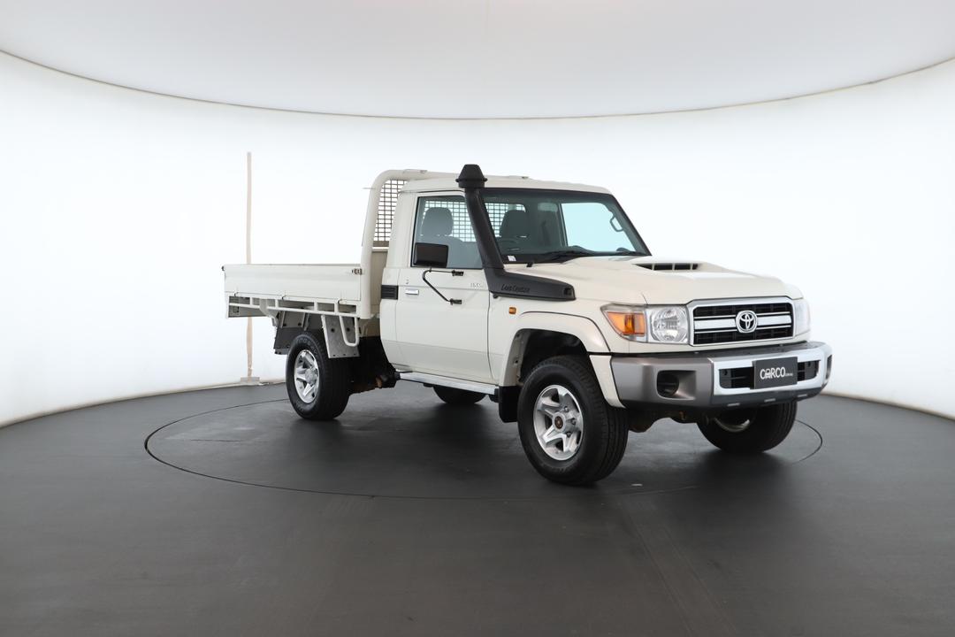 Exterior view frame 1