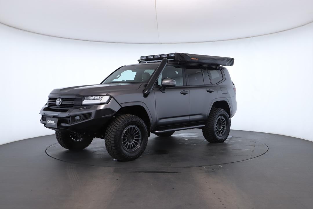 Exterior view frame 5