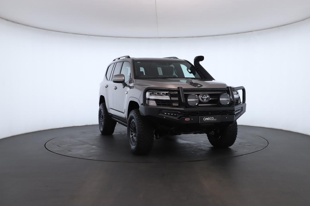 Exterior view frame 2