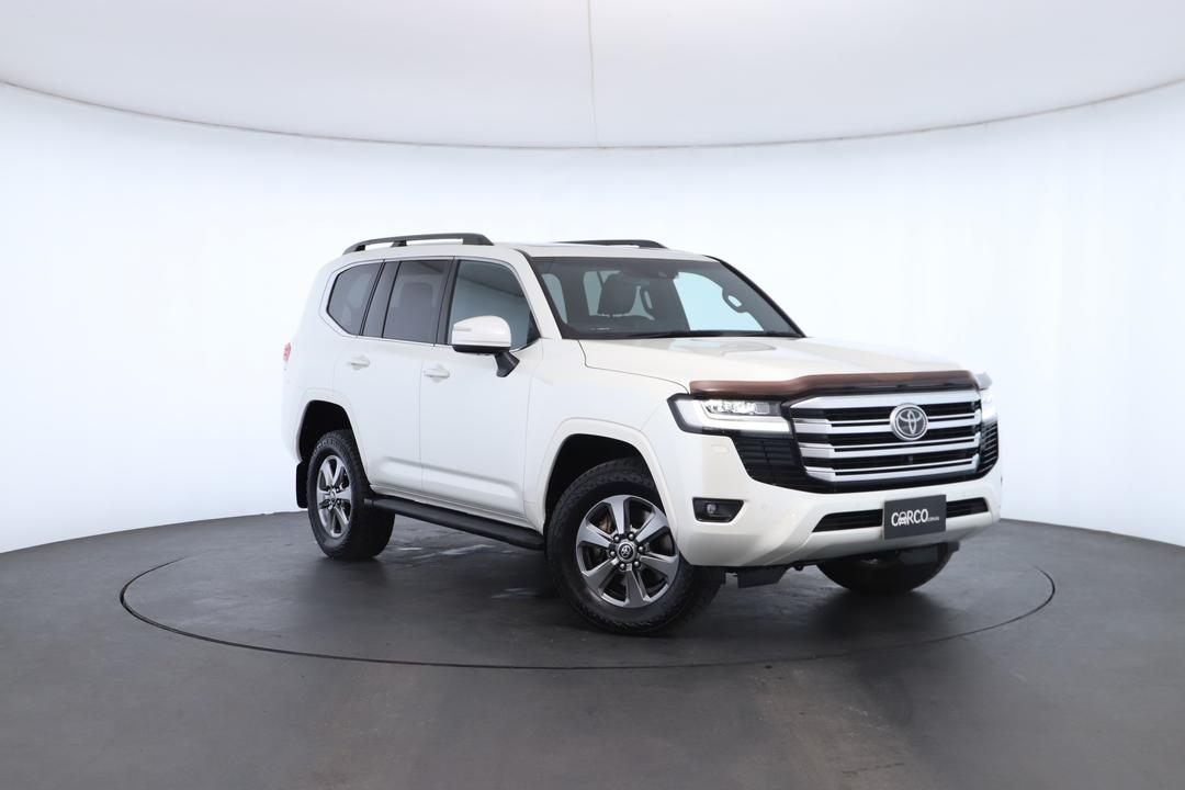 Exterior view frame 0