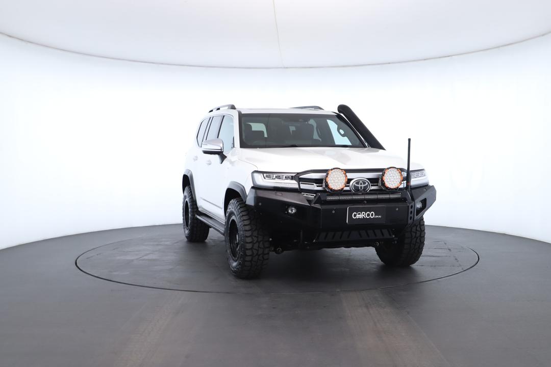 Exterior view frame 2