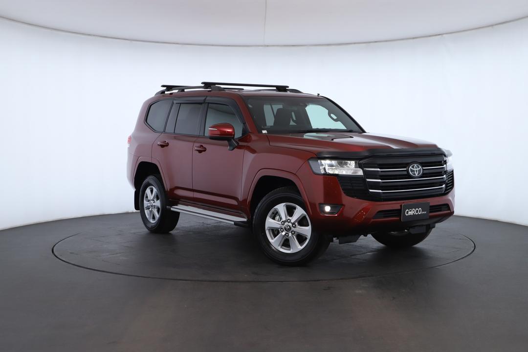 Exterior view frame 0