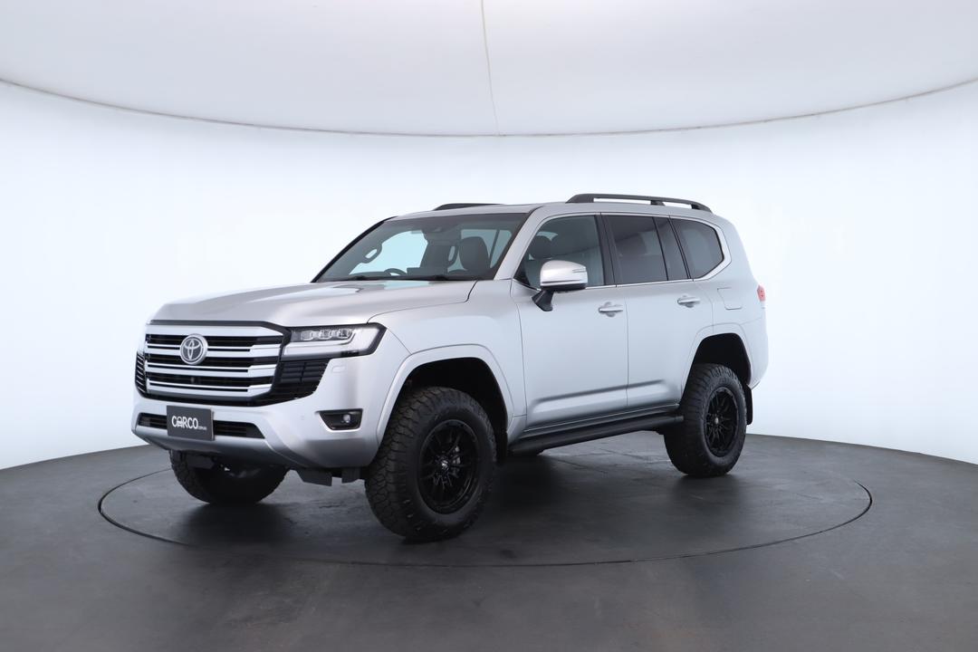 Exterior view frame 5