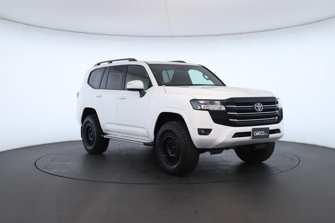 Exterior view frame 1