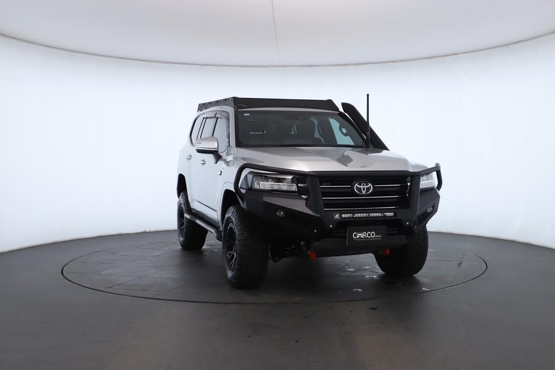 Exterior view frame 2