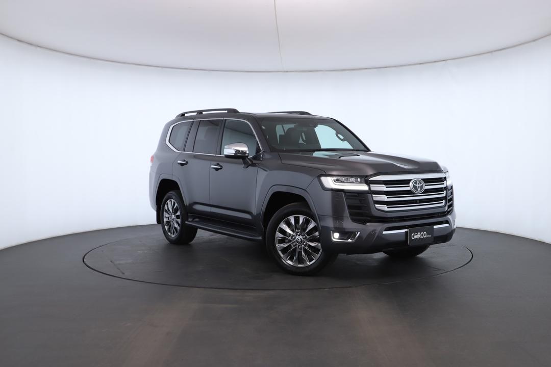 Exterior view frame 0