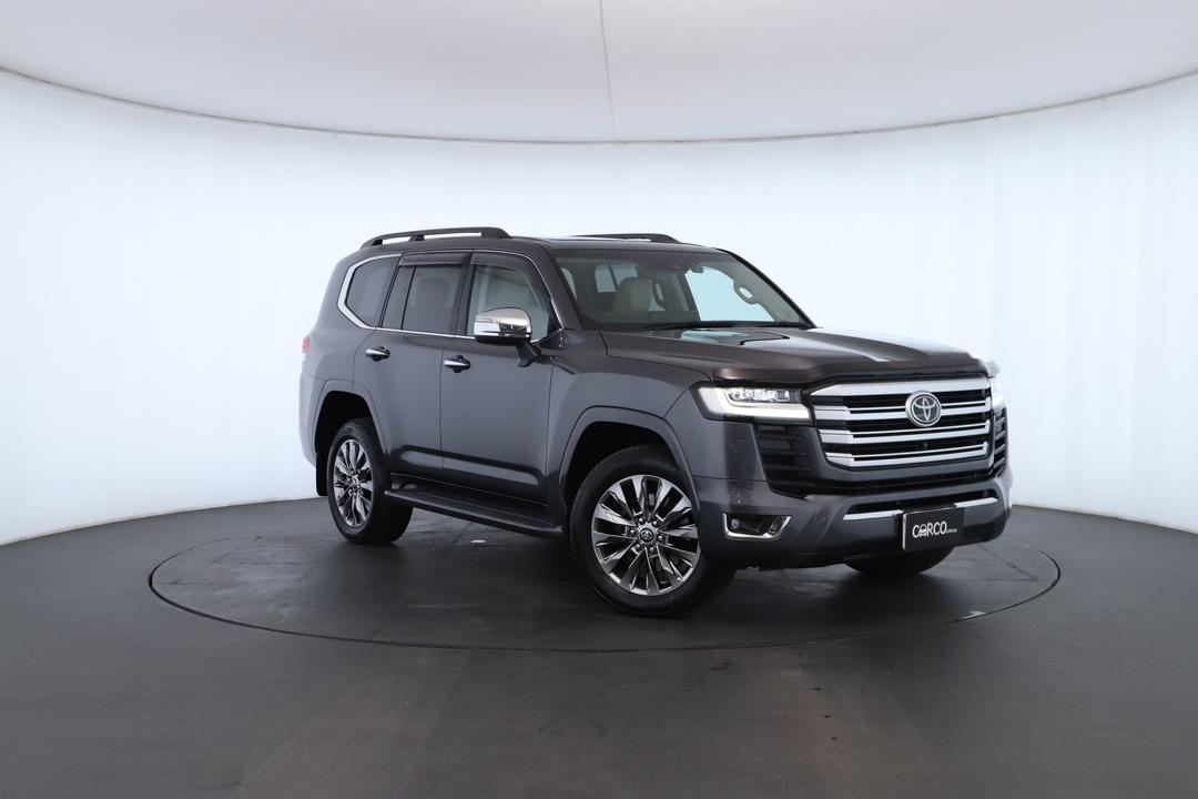 Exterior view frame 0