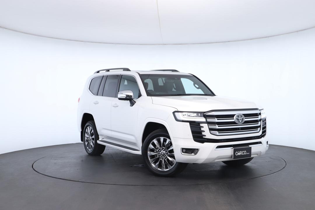 Exterior view frame 0