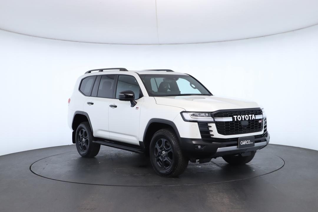 Exterior view frame 1