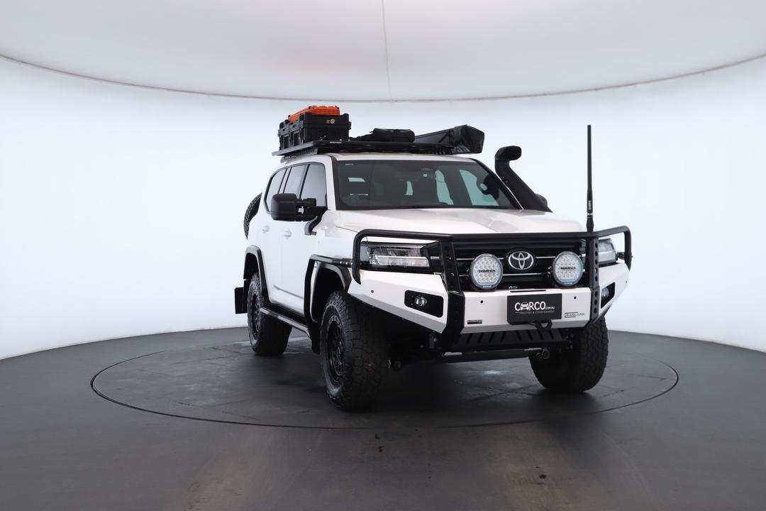 Exterior view frame 2