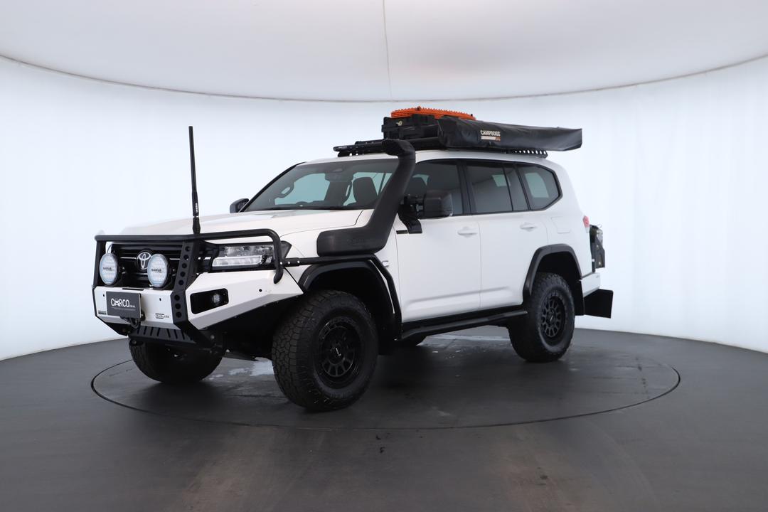 Exterior view frame 5