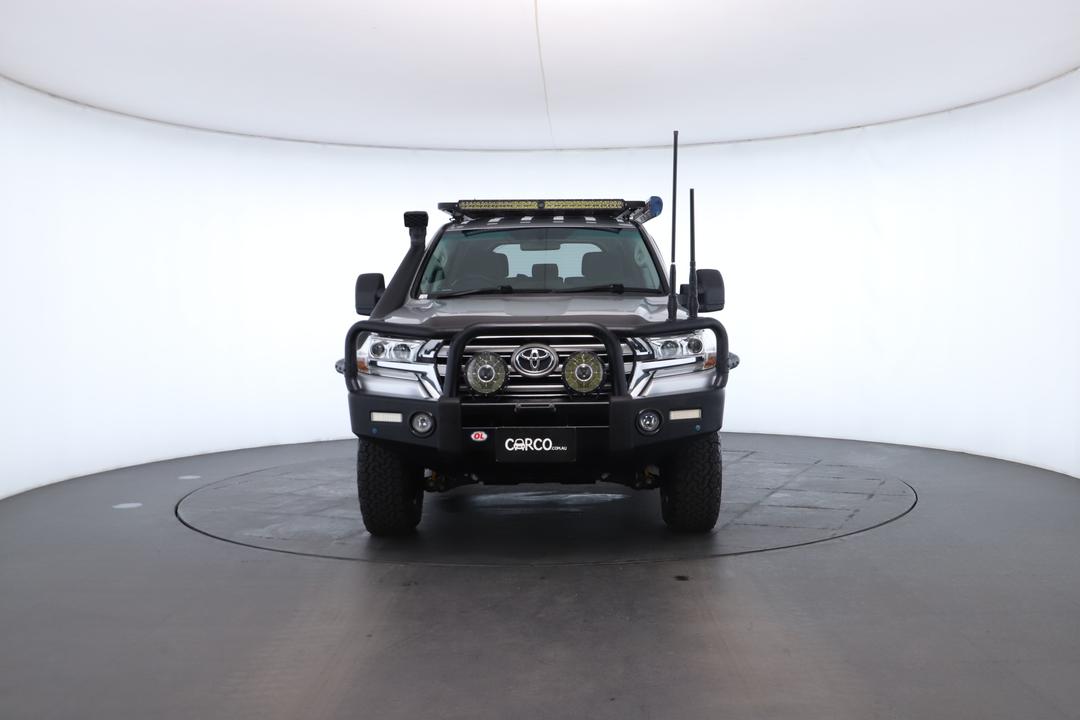 Exterior view frame 3