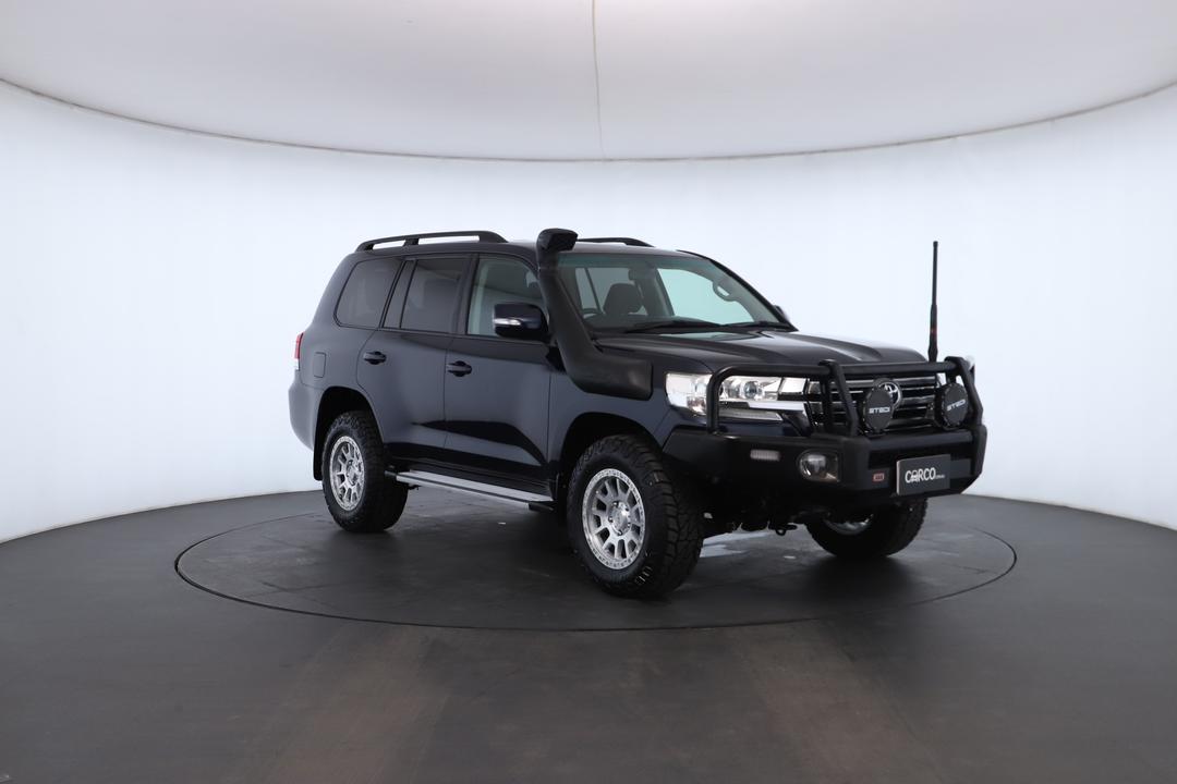 Exterior view frame 1