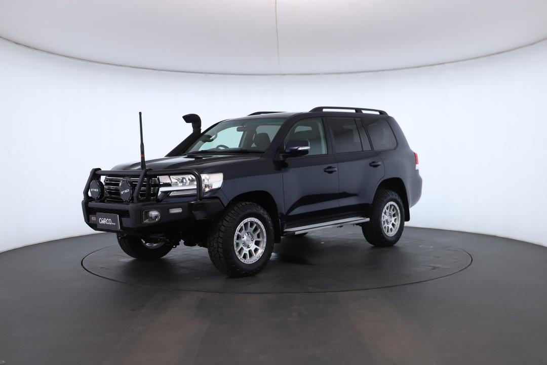 Exterior view frame 5