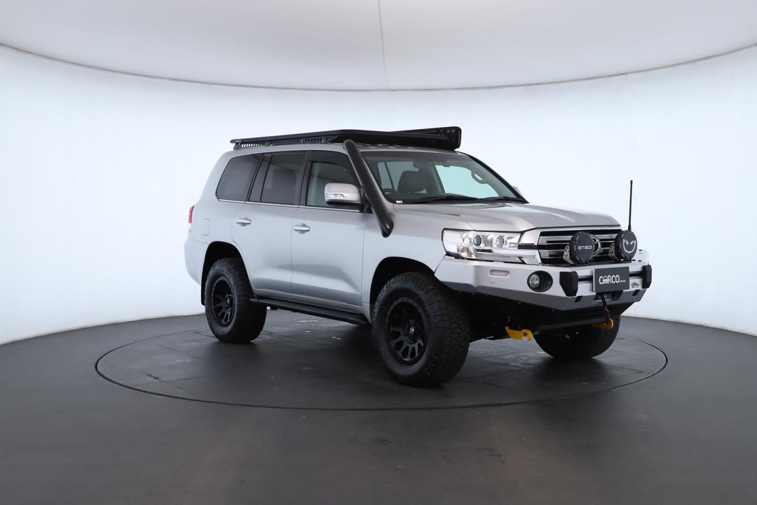 Exterior view frame 1