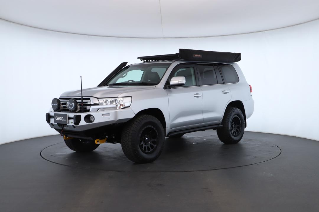 Exterior view frame 5